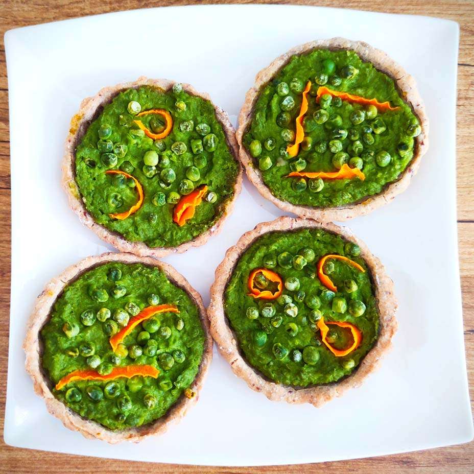 Mini quiche vegane e senza glutine ai piselli