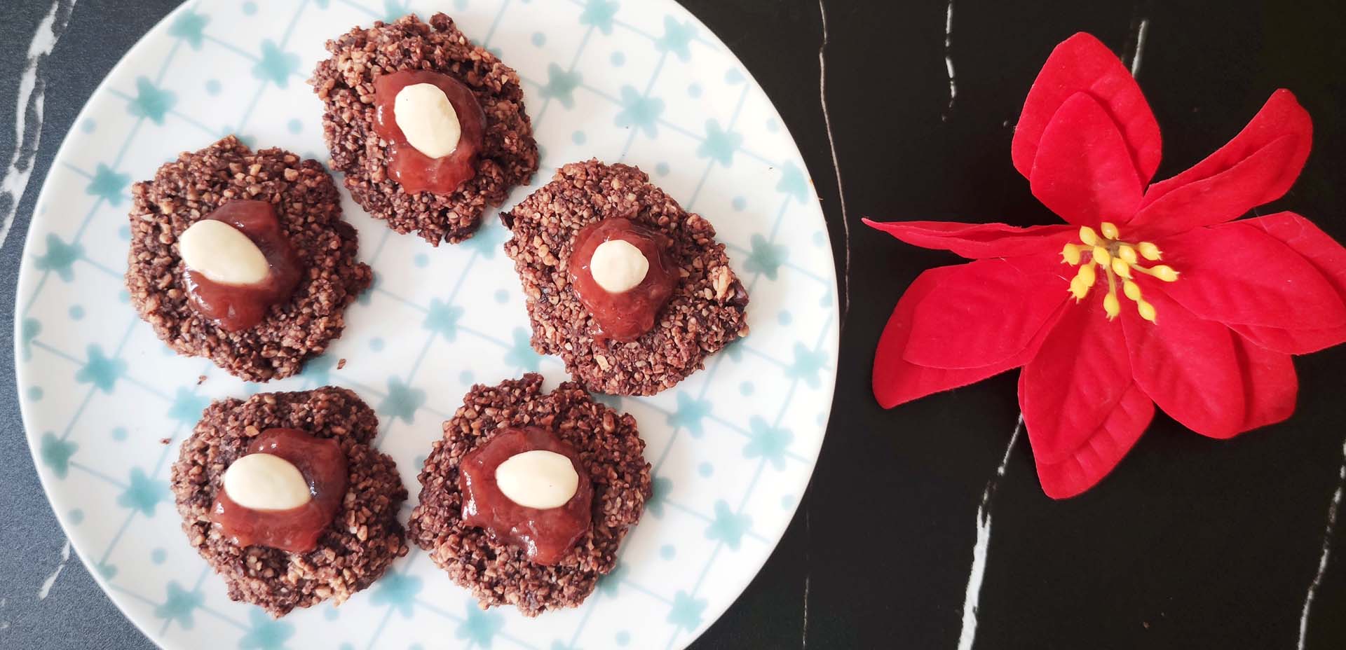 Biscotti vegani alle mandorle con l’essiccatore Biscotti vegani alle mandorle con l’essiccatore