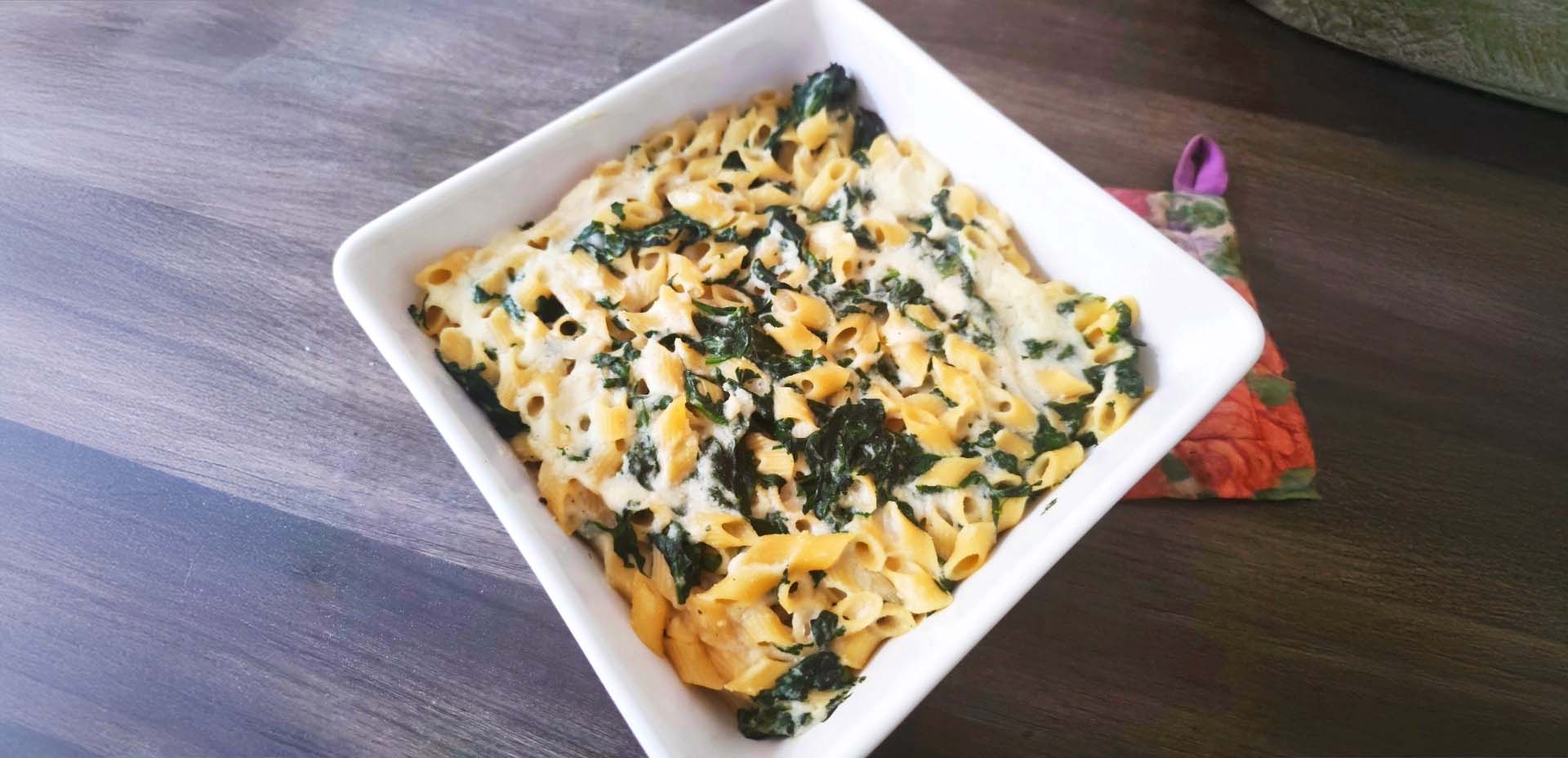Pasta al forno vegana e senza glutine, con besciamella di anacardi Pasta al forno vegana e senza glutine, con besciamella di anacardi